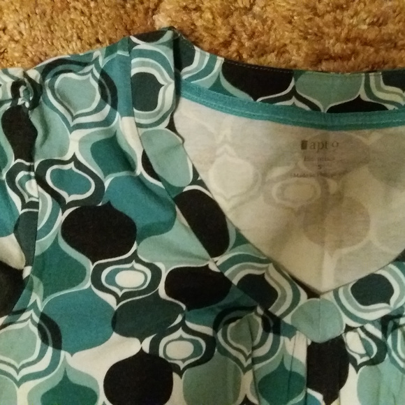 4/$16 | Apt. 9 Essentials Blue V-Neck T-Shirt - Picture 8 of 8